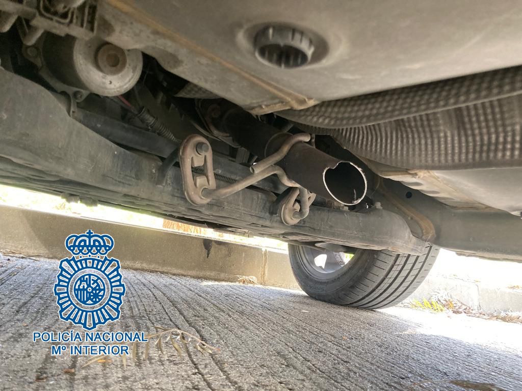 Un ladrón es pillado "infraganti" robando catalizadores en Jerez