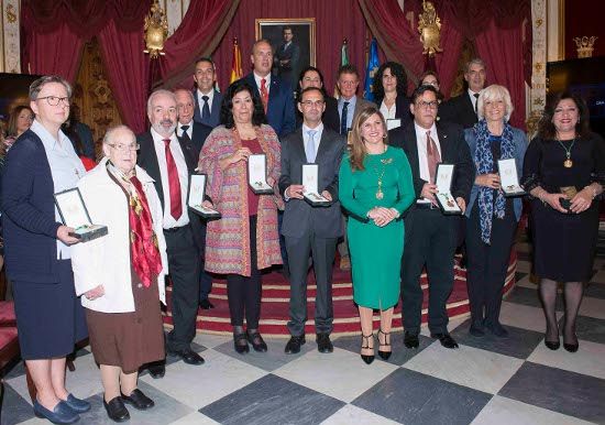 Medallas de la Provincia de Cádiz 2019, con Almudena Grandes entre las galardonadas.   DDC