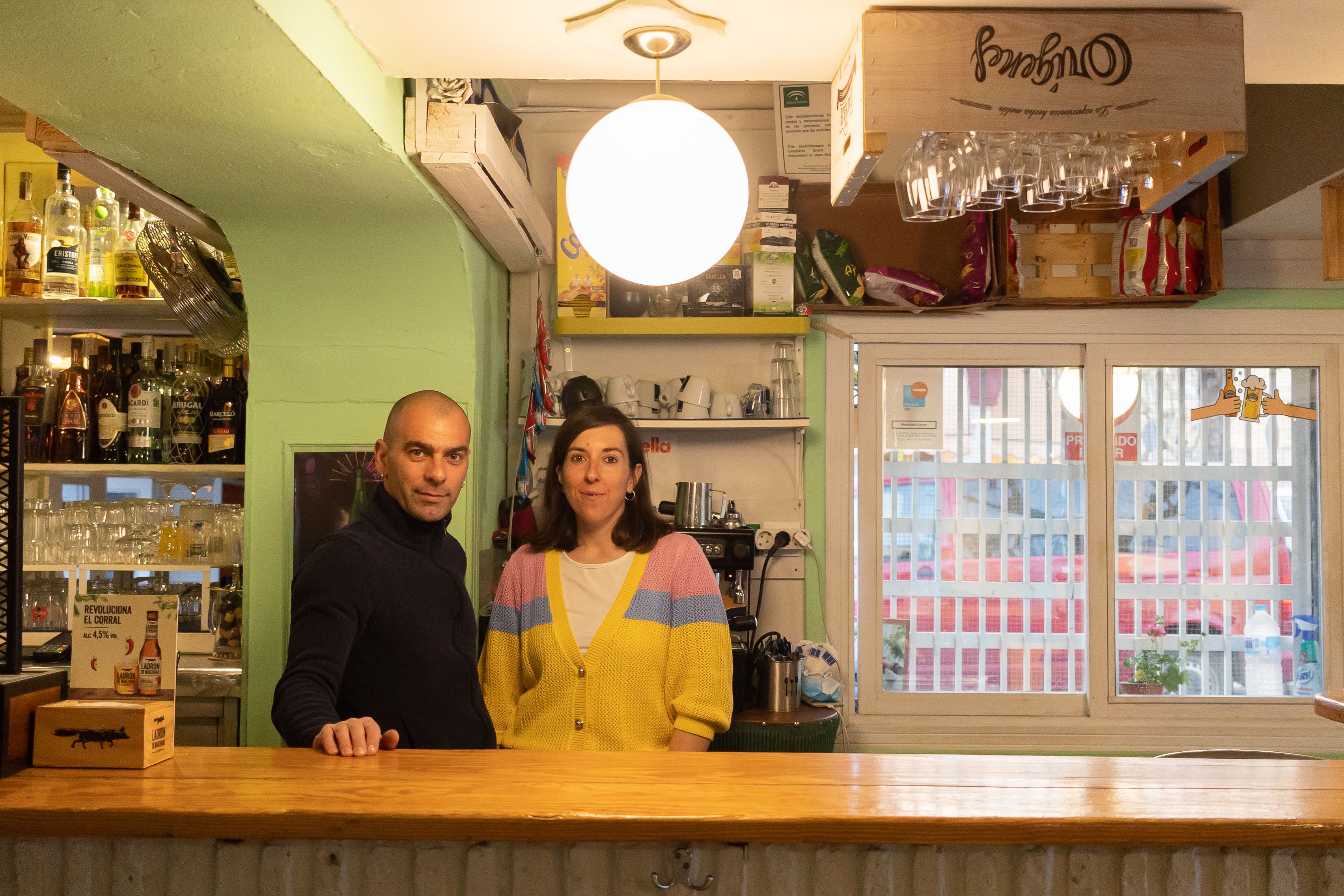 Antonello y Mariateresa en el interior del local